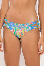 Carica l'immagine nel visualizzatore di Gallery, Gallery: Rio De Sol Slip Bottom Treetop Madrid