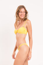 Carica l'immagine nel visualizzatore di Gallery, Image 04: Rio De Sol Completo Set Amarelo Bandeau-Crispy Cheeky-Crispy