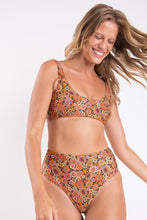Carica l'immagine nel visualizzatore di Gallery, Image 07: Rio De Sol Completo Set Bouquet Bliss Hotpants