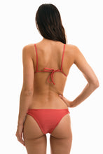 Carica l'immagine nel visualizzatore di Gallery, Model Back: Rio De Sol Reggiseno Top Madras Dupla Face