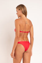 Carica l'immagine nel visualizzatore di Gallery, Model Back: Rio De Sol Reggiseno Top Microfibra-Chic-Red Bandeau-Joy