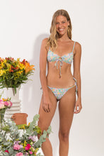 Carica l'immagine nel visualizzatore di Gallery, Model Front: Rio De Sol Reggiseno Top Tiny-Garden Mila
