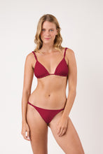 Carica l'immagine nel visualizzatore di Gallery, Model Front: Rio De Sol Reggiseno Top Touch-Carmim Selena