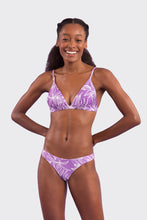 Carica l'immagine nel visualizzatore di Gallery, Model Front: Rio De Sol Reggiseno Top Trail-Purple Tri-Fixo