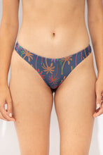 Carica l'immagine nel visualizzatore di Gallery, Gallery: Rio De Sol Slip Bottom Coqueiro Nice

