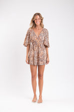 Carica l'immagine nel visualizzatore di Gallery, Model Front: Rio De Sol Mini Dress Leopard Mini Dress
