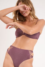 Carica l'immagine nel visualizzatore di Gallery, Image 08: Rio De Sol Slip Bottom Malibu-Ebano Highwaist-Spin-Iris
