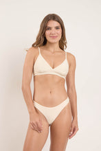 Carica l'immagine nel visualizzatore di Gallery, Model Front: Rio De Sol Slip Bottom Touch-Natural Essential

