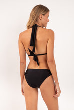 Carica l'immagine nel visualizzatore di Gallery, Model Back: Rio De Sol Slip Bottom Shimmer-Black Essential-Comfy
