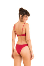 Carica l'immagine nel visualizzatore di Gallery, Model Back: Rio De Sol Reggiseno Top Shimmer-Divino Bandeau-Joy
