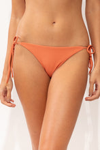 Carica l'immagine nel visualizzatore di Gallery, Gallery: Rio De Sol Slip Bottom Sand-Argila Ibiza-Comfy
