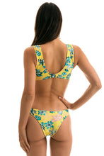 Carica l'immagine nel visualizzatore di Gallery, Model Back: Rio De Sol Reggiseno Top Florescer Highleg
