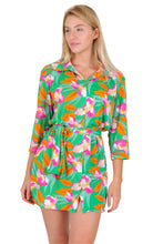Carica l'immagine nel visualizzatore di Gallery, Model Front: Rio De Sol Camicia Green Bloom Chemise
