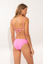 Carica l'immagine nel visualizzatore di Gallery, Model Back: Rio De Sol Slip Bottom Crespinho-Rosa Essential-Comfy
