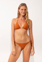 Carica l'immagine nel visualizzatore di Gallery, Model Front: Rio De Sol Slip Bottom Ferrugo Cheeky-Tie
