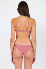 Carica l'immagine nel visualizzatore di Gallery, Model Back: Rio De Sol Slip Bottom Shimmer-Confetti Essential
