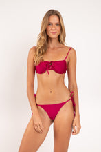 Carica l'immagine nel visualizzatore di Gallery, Model Front: Rio De Sol Reggiseno Top Shimmer-Desejo Balconet-Tie

