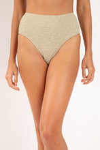 Carica l'immagine nel visualizzatore di Gallery, Gallery: Rio De Sol Slip Bottom Brisa-Pistache Hotpants
