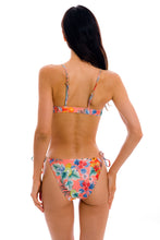 Carica l'immagine nel visualizzatore di Gallery, Model Back: Rio De Sol Completo Set Frutti Mila Ibiza-Comfy
