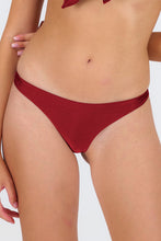 Carica l'immagine nel visualizzatore di Gallery, Gallery: Rio De Sol Slip Bottom Shimmer-Divino Nice-Fio
