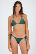 Carica l'immagine nel visualizzatore di Gallery, Model Front: Rio De Sol Reggiseno Top Palace Tri-Rope
