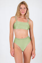 Carica l'immagine nel visualizzatore di Gallery, Model Front: Rio De Sol Reggiseno Top Oliva Bandeau-Reto
