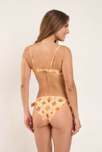 Carica l'immagine nel visualizzatore di Gallery, Model Back: Rio De Sol Slip Bottom Mosaico Gisele
