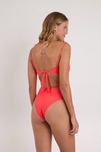 Carica l'immagine nel visualizzatore di Gallery, Model Back: Rio De Sol Completo Set Malibu-Folia Bandeau-Iris Highwaist-Spin-Iris
