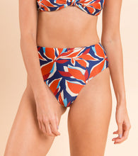 Carica l'immagine nel visualizzatore di Gallery, Image 10: Rio De Sol Slip Bottom Leaves Hotpants
