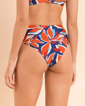Carica l'immagine nel visualizzatore di Gallery, Image 11: Rio De Sol Slip Bottom Leaves Hotpants
