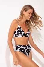 Carica l'immagine nel visualizzatore di Gallery, Image 06: Rio De Sol Slip Bottom Poppy Hotpants
