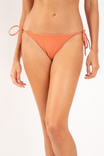 Carica l'immagine nel visualizzatore di Gallery, Gallery: Rio De Sol Slip Bottom Sand-Argila Cheeky-Micro
