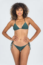 Carica l'immagine nel visualizzatore di Gallery, Model Front: Rio De Sol Slip Bottom Palace Ibiza-Comfy
