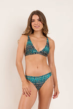 Carica l'immagine nel visualizzatore di Gallery, Model Front: Rio De Sol Slip Bottom Brisa Essential-Comfy
