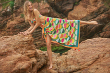 Carica l'immagine nel visualizzatore di Gallery, Image 08: Rio De Sol Completo Set Garden-City Bandeau-Reto Hotpant-Cos
