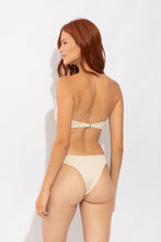 Carica l'immagine nel visualizzatore di Gallery, Model Back: Rio De Sol Slip Bottom Solar-Off Essential
