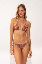 Carica l'immagine nel visualizzatore di Gallery, Model Front: Wednesday In Hawaii By Rio De Sol Slip Bottom Kiko-Coco Kaleia-Comfy
