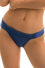Carica l'immagine nel visualizzatore di Gallery, Gallery: Rio De Sol Slip Bottom Kiwanda Denim Bandeau

