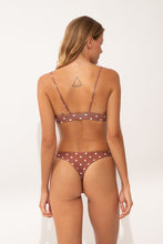 Carica l'immagine nel visualizzatore di Gallery, Model Back: Wednesday In Hawaii By Rio De Sol Slip Bottom Kiko-Coco Sunset
