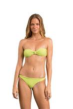 Carica l'immagine nel visualizzatore di Gallery, Model Front: Rio De Sol Completo Set Bora-Citrus Bandeau-Joy Leblon
