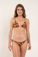 Carica l'immagine nel visualizzatore di Gallery, Model Front: Rio De Sol Reggiseno Top Fiore Lia
