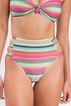 Carica l'immagine nel visualizzatore di Gallery, Image 09: Rio De Sol Slip Bottom Supercolor Highwaist-Spin
