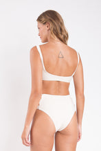 Carica l'immagine nel visualizzatore di Gallery, Model Back: Rio De Sol Slip Bottom Malibu-Natural Highwaist-Spin
