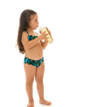 Carica l'immagine nel visualizzatore di Gallery, Model Front: Rio De Sol Due Pezzi Bambina Luce Kids
