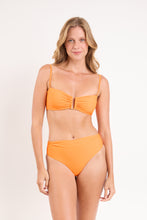 Carica l'immagine nel visualizzatore di Gallery, Model Front: Rio De Sol Reggiseno Top Bio-Laranjada Sara
