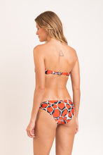 Carica l'immagine nel visualizzatore di Gallery, Model Back: Rio De Sol Reggiseno Top Amore-Red Bandeau-Joy

