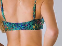 Carica e avvia il video nel visualizzatore di galleria, Video: Rio De Sol Reggiseno Top Wilds Bandeau-Reto
