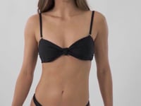 Carica e avvia il video nel visualizzatore di galleria, Video: Rio De Sol Completo Set Touch-Black Bandeau-Joy Mia
