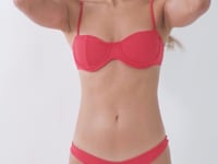Carica e avvia il video nel visualizzatore di galleria, Video: Rio De Sol Reggiseno Top Hibiscus Coral
