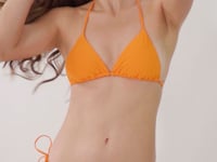 Carica e avvia il video nel visualizzatore di galleria, Video: Rio De Sol Reggiseno Top Bio-Laranjada Tri-Inv
